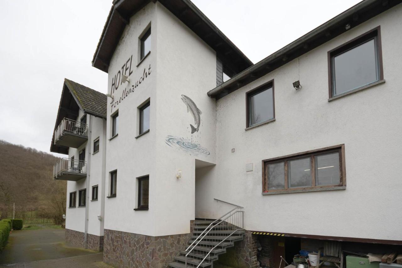 Zimmer Ohne Fruehstueck In Der Forellenzucht 부르겐 외부 사진