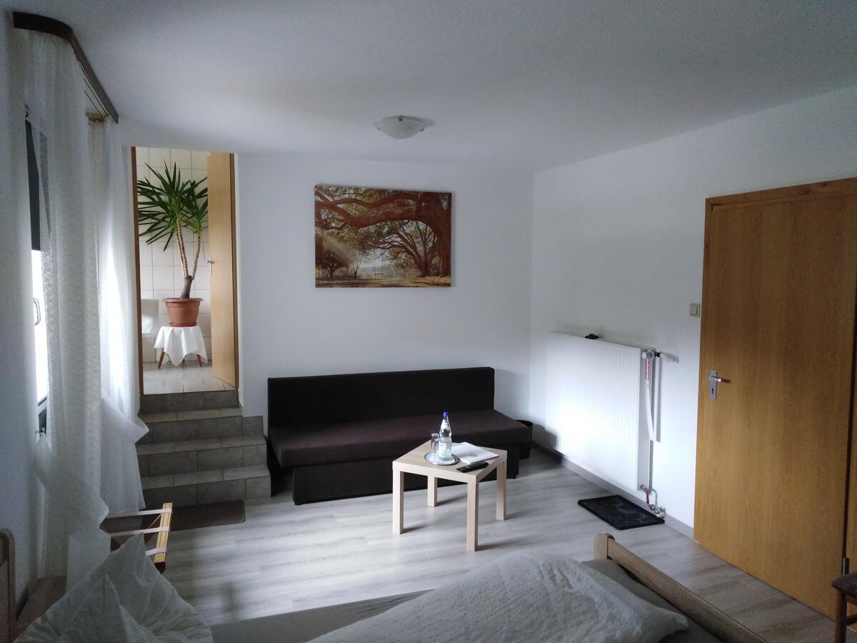 Zimmer Ohne Fruehstueck In Der Forellenzucht 부르겐 외부 사진