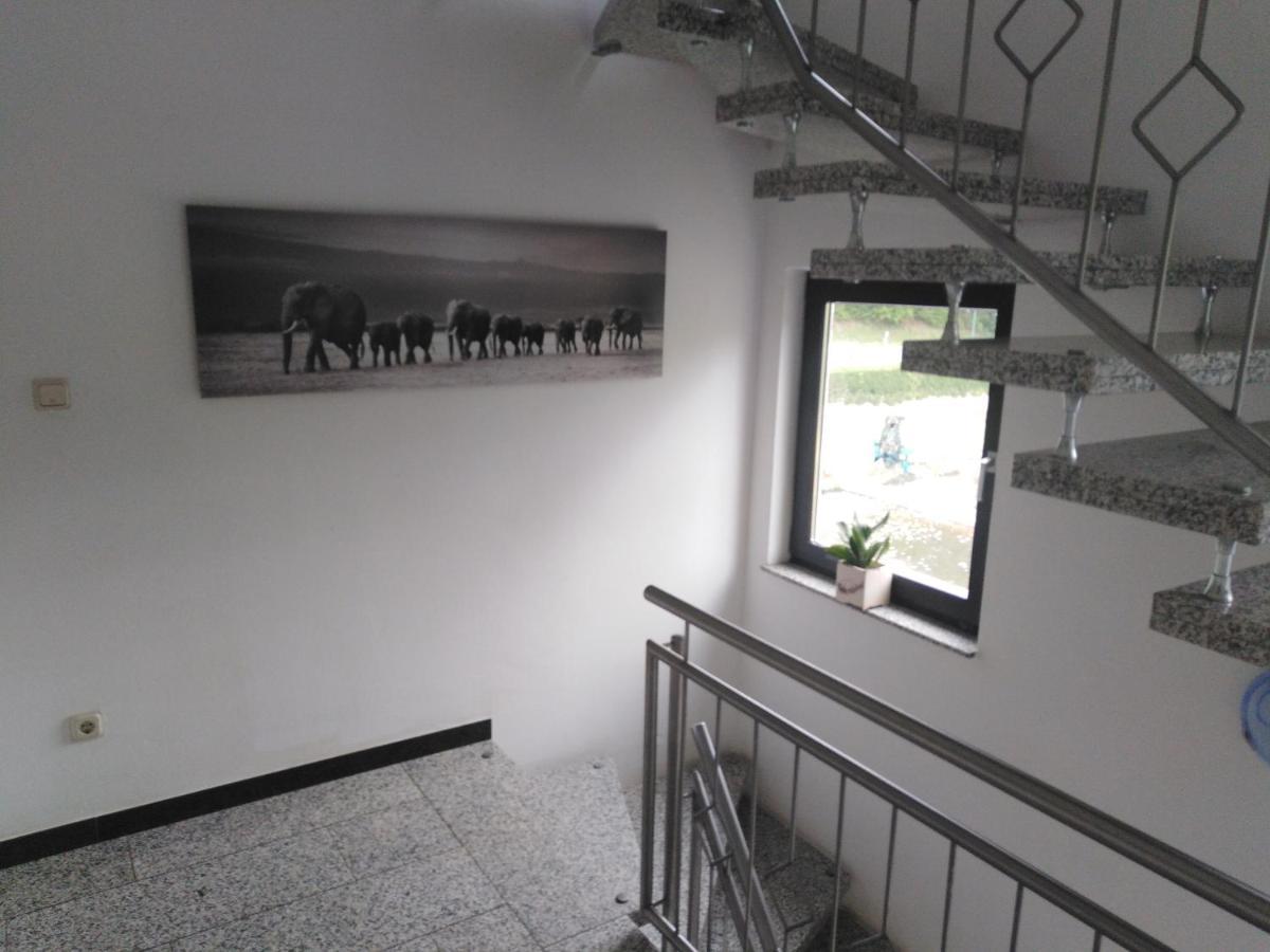 Zimmer Ohne Fruehstueck In Der Forellenzucht 부르겐 외부 사진