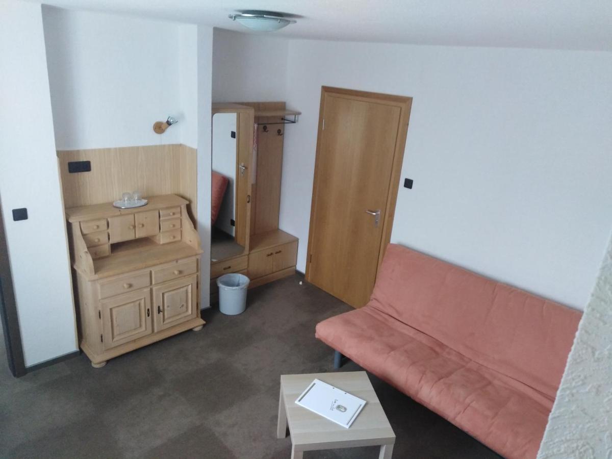Zimmer Ohne Fruehstueck In Der Forellenzucht 부르겐 외부 사진